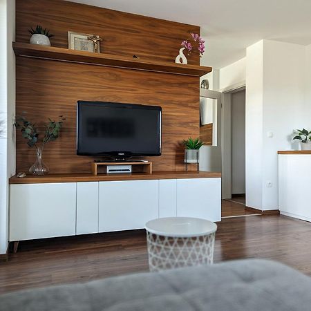 Domen'S Cozy Rentals Крань Экстерьер фото