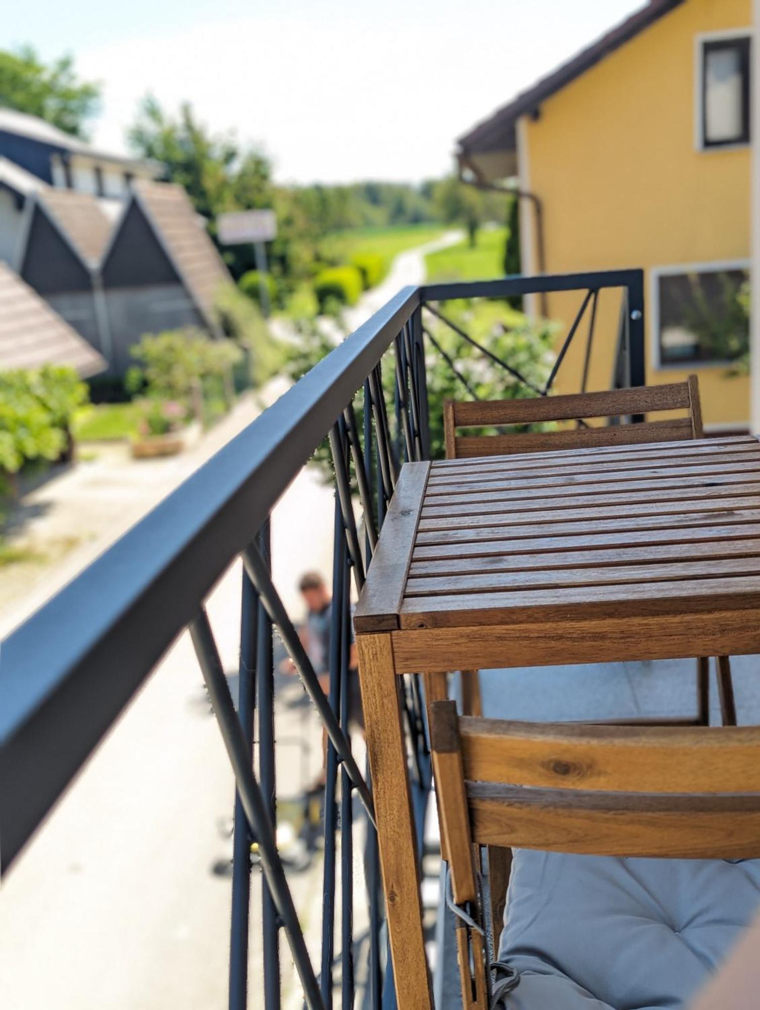 Domen'S Cozy Rentals Крань Экстерьер фото