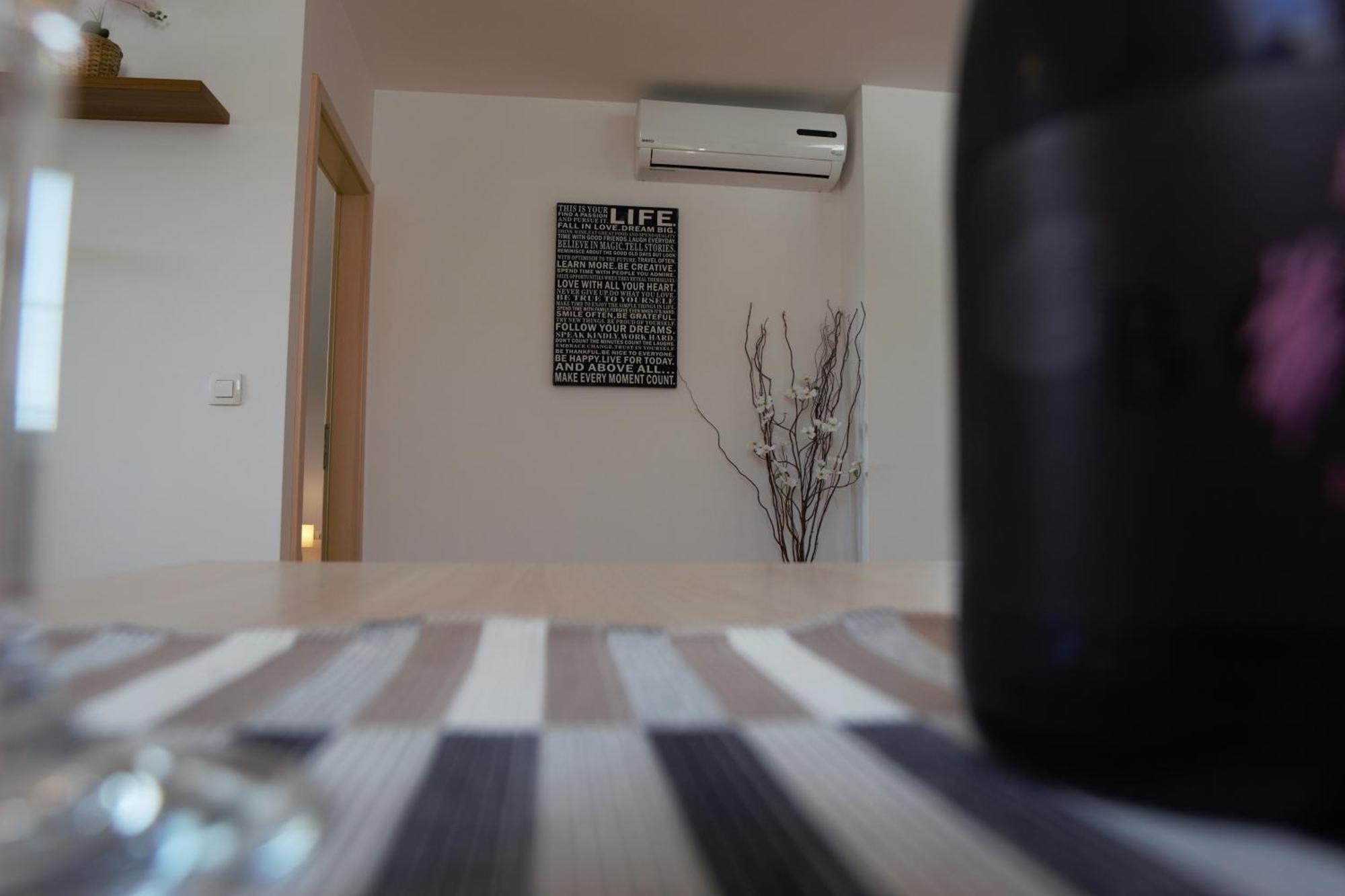Domen'S Cozy Rentals Крань Экстерьер фото