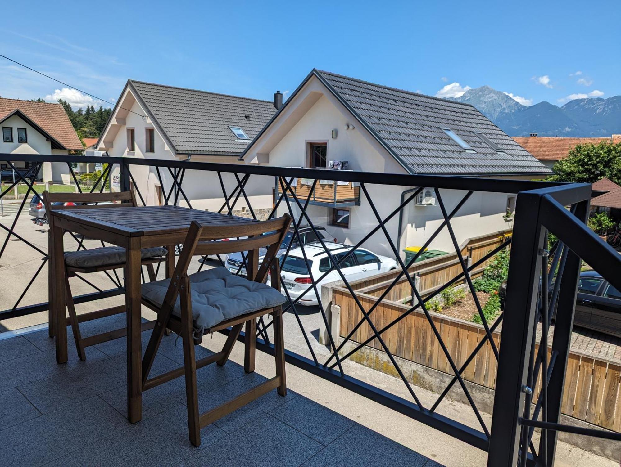 Domen'S Cozy Rentals Крань Экстерьер фото