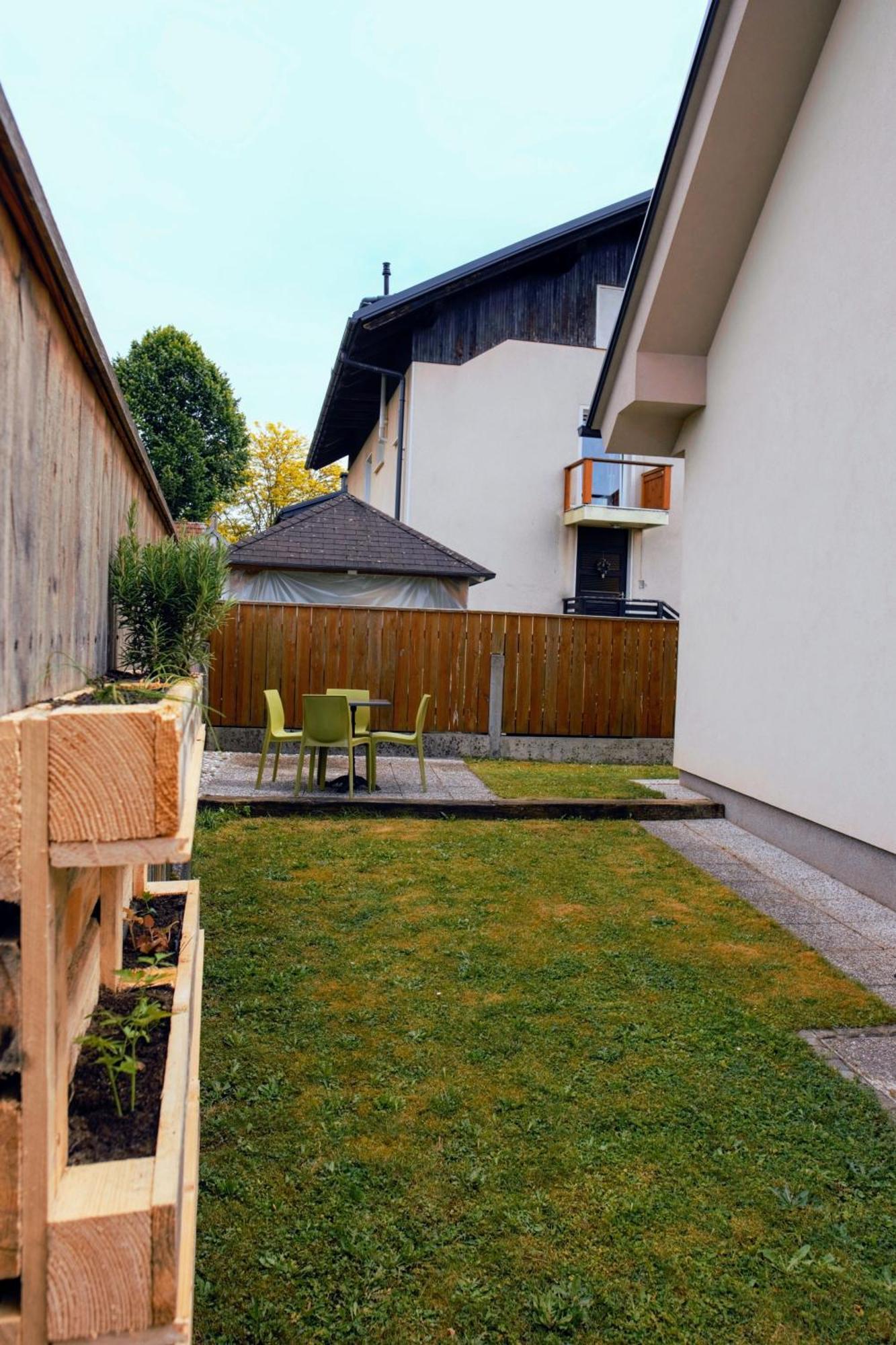 Domen'S Cozy Rentals Крань Экстерьер фото