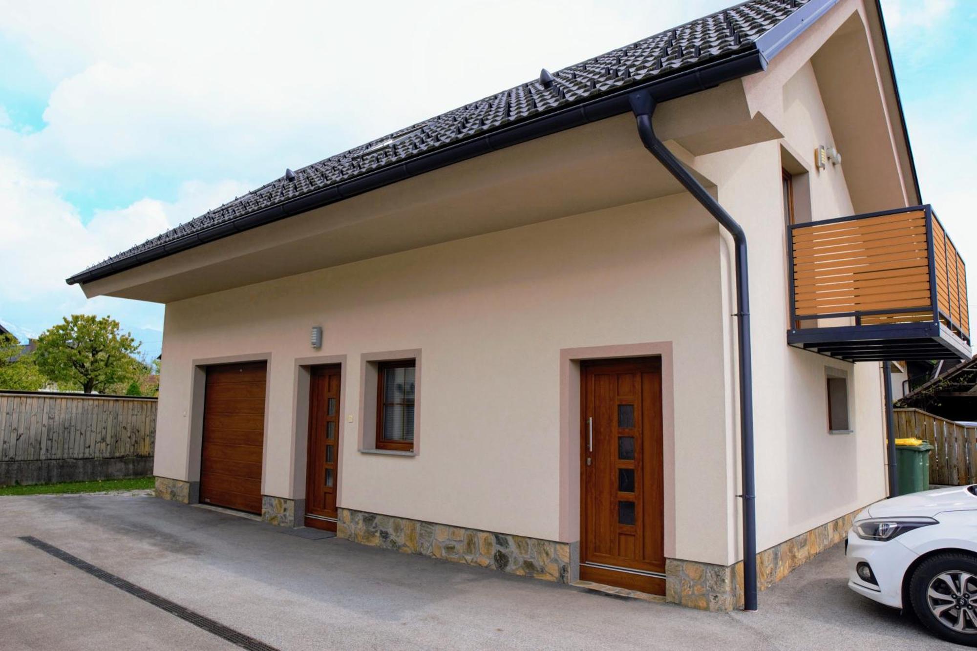 Domen'S Cozy Rentals Крань Экстерьер фото